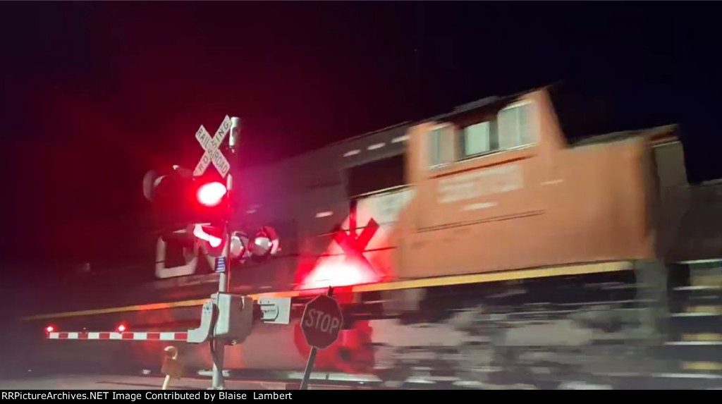 5 of 5 SD75I units dead in tow on L54691